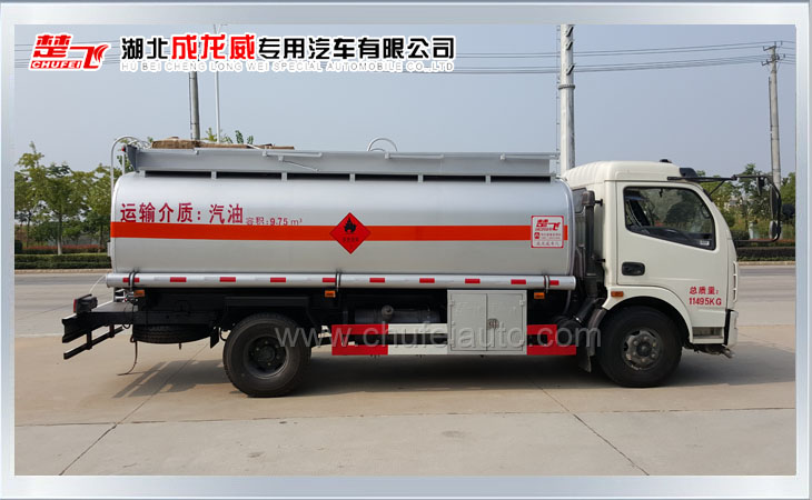 東風大多利卡8噸加油車（國五）