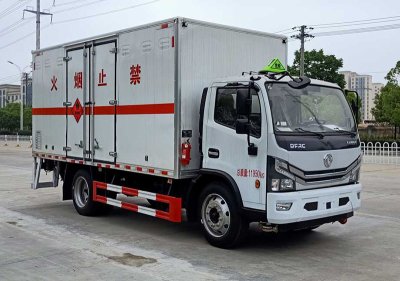 楚飛牌CLQ5120XRY6E型易燃液體廂式運輸車