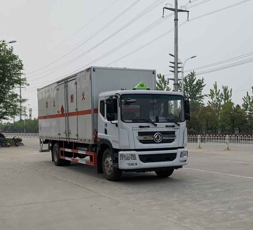 楚飛牌CLQ5180XRQ6E型易燃氣體廂式運輸車